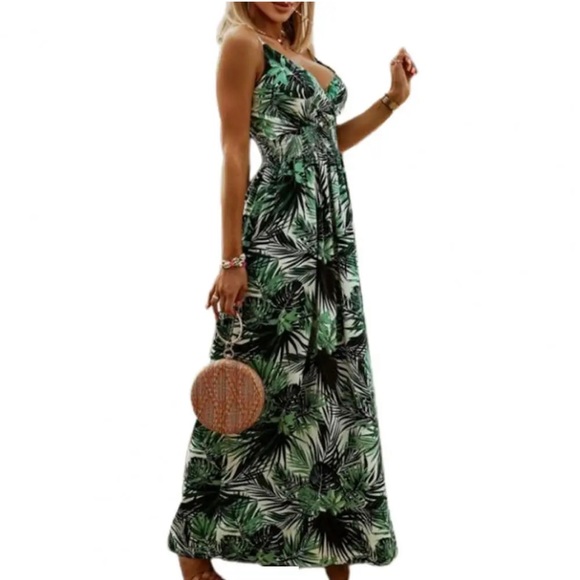 Blue/Green tropical leaf maxi dress - Picture 1 of 6